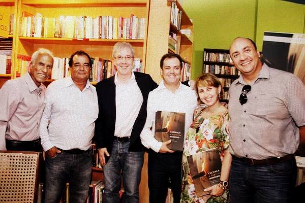 1455897_10202059406359622_2074313313_n